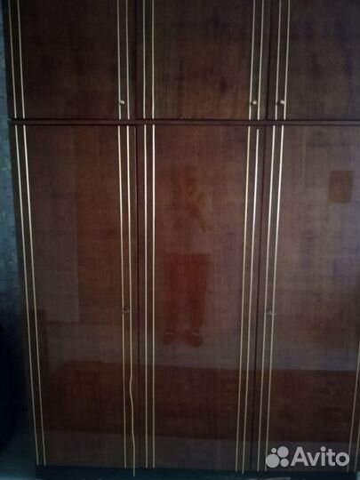 Шкаф трехстворчатый бу