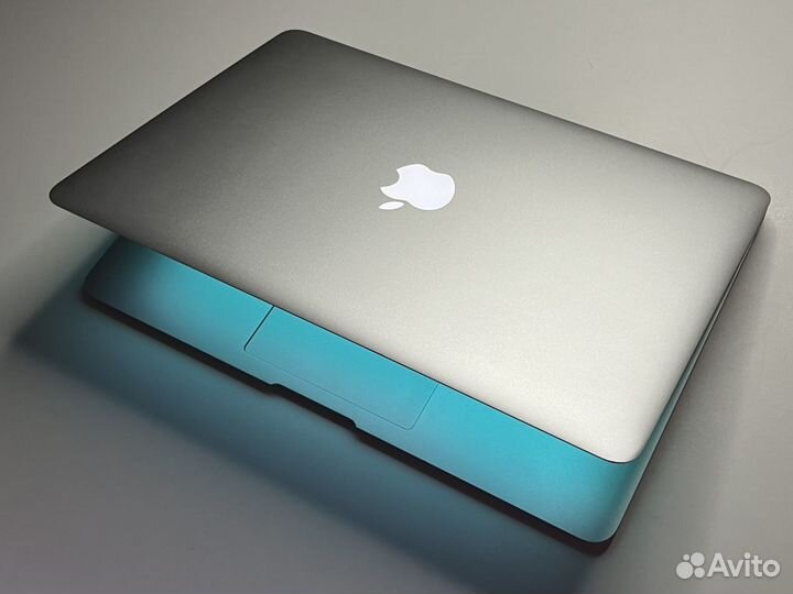 Apple MacBook Air 13 mid 2012