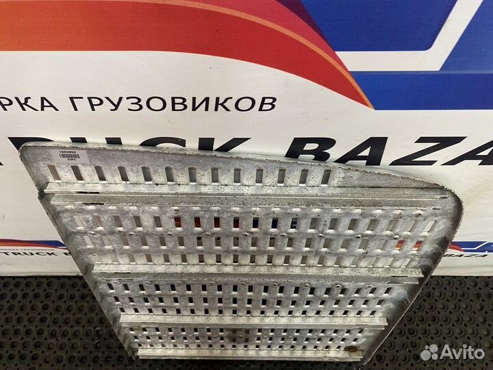 Трап на раму правый Daf XF106