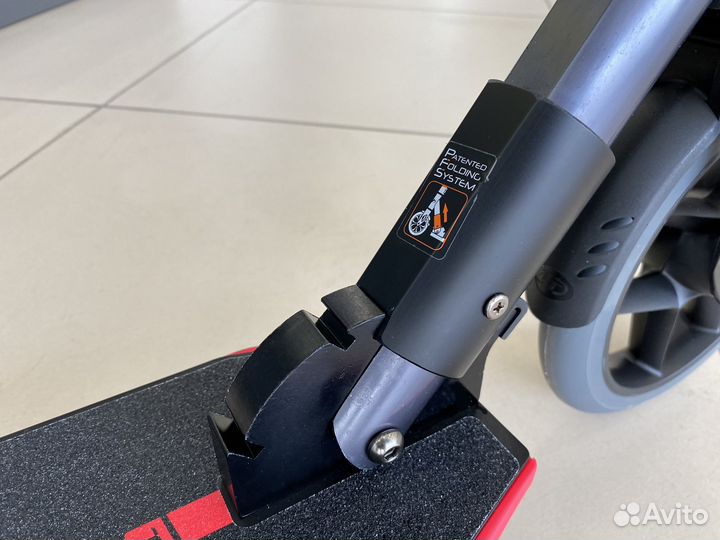 Самокат городской Tech Team 210