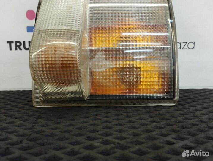 1387155 Указатель поворота правый