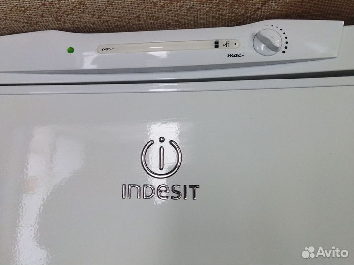 Холодильник indesit