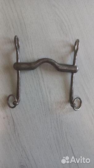 Мунштук для лошади