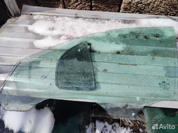 Hyundai Grandeur 4 стекло двери передней левой