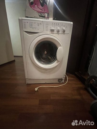 Стиральная машина indesit