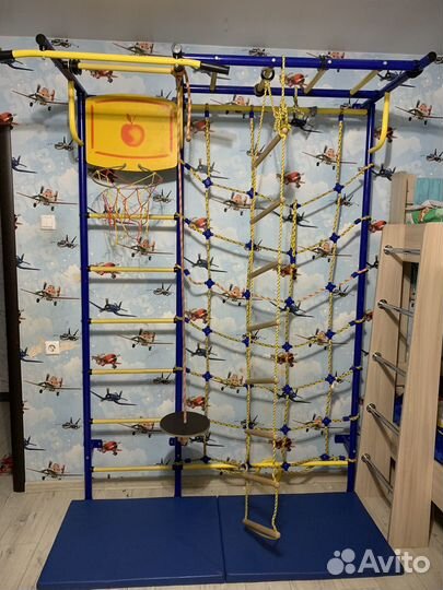 Шведская стенка с турником бу