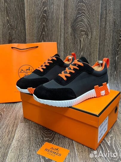 Кроссовки. hermes NA baze