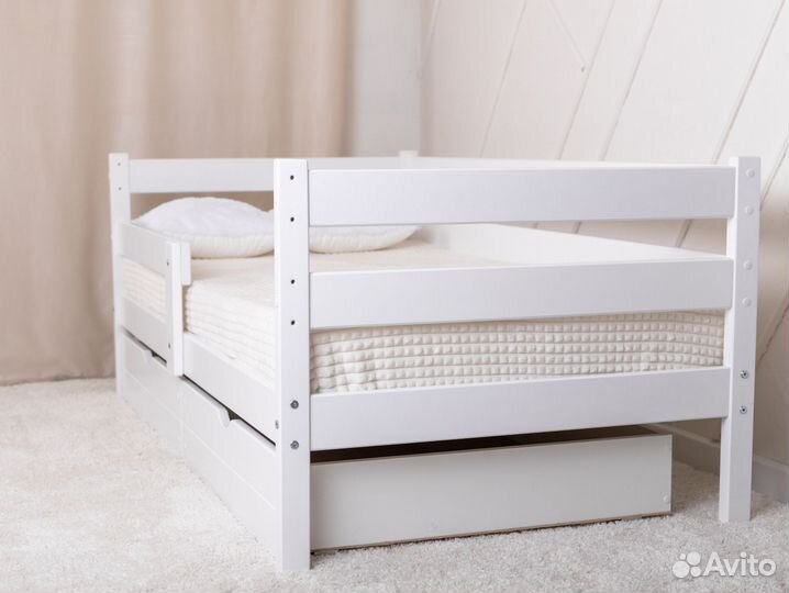 Кроватка детская