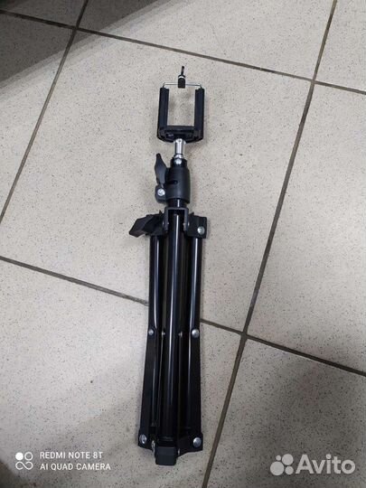 Штатив для фотоаппарата