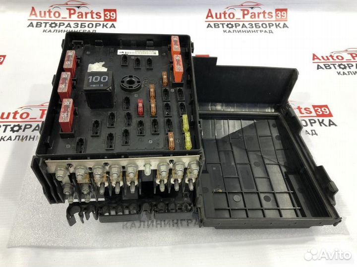 Блок предохранителей Volkswagen Passat B6