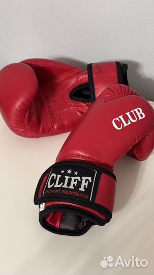 Боксерские перчатки