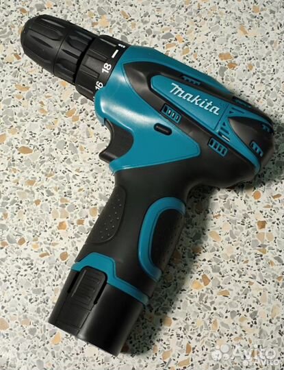 Шуруповерт makita 18v +2 аккумулятора