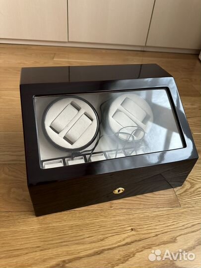 Шкатулка для часов с автоподзаводом