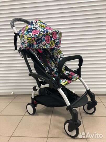 Прогулочная коляска новая