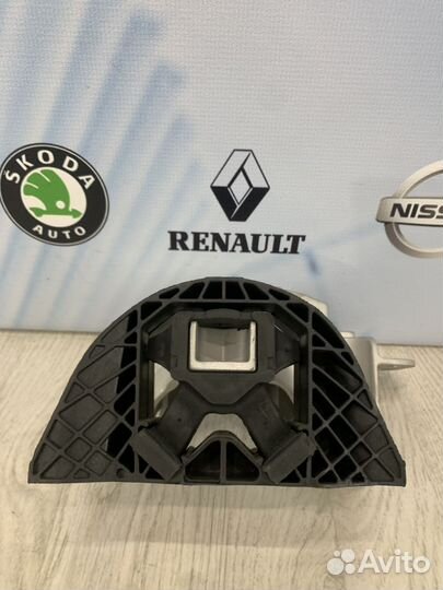 Опора двигателя двс Кронштейн Renault duster