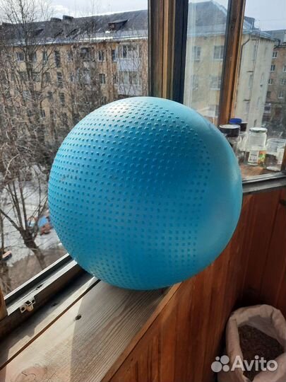 Гимнастический мяч