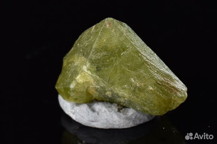 Сфен (титанит). Кристалл. Лот №327