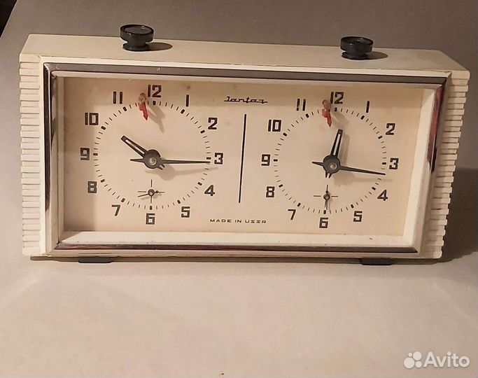 Часы шахматные янтарь