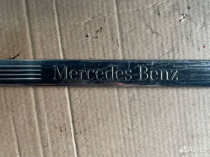 Накладка порога Mercedes E W212 передняя левая