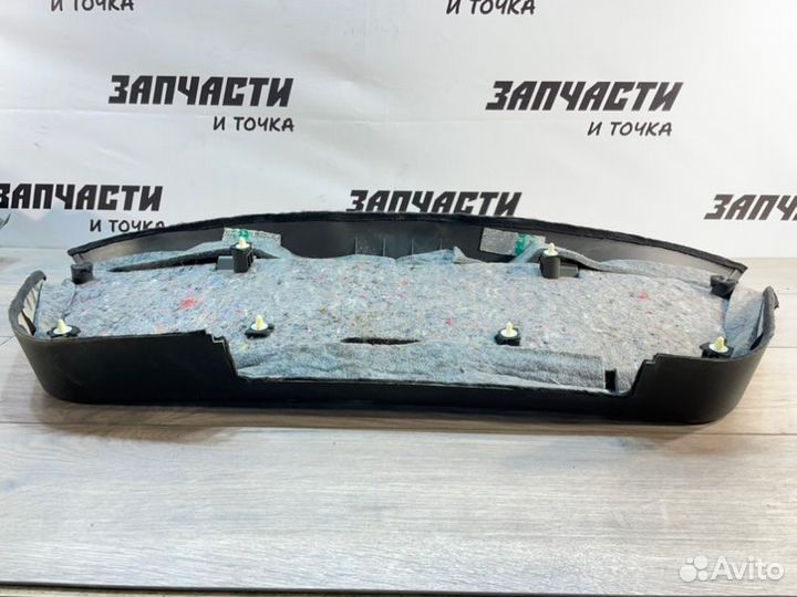 Обшивка двери багажника задняя Opel Astra H