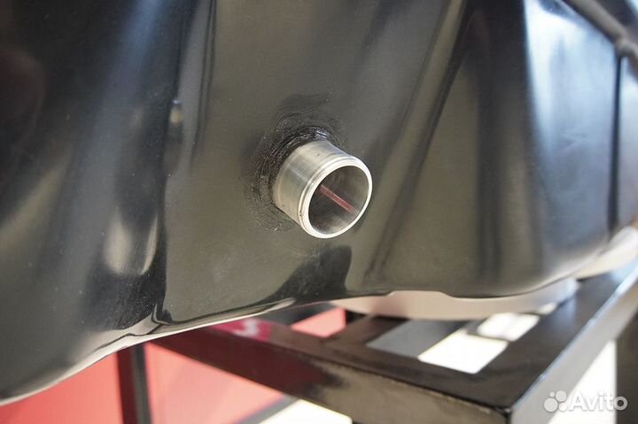 Бак Mitsubishi Pajero 3 из композита бензин