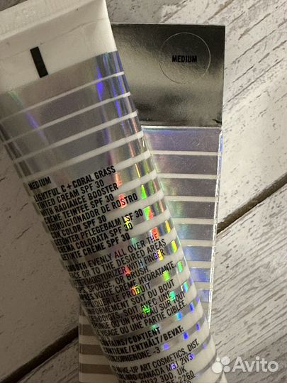 MAC Увлажняющий тональный крем spf30