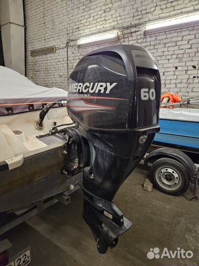Катер Grizzly 470 DC