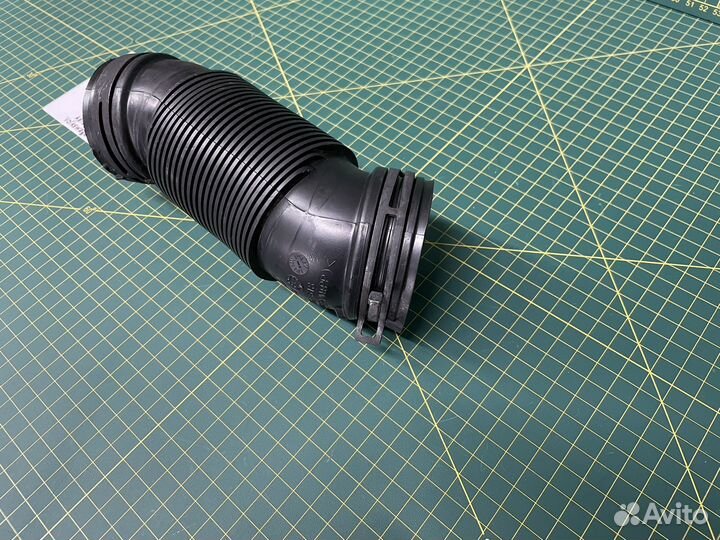 Воздуховод Skoda / Volkswagen 5QF129618