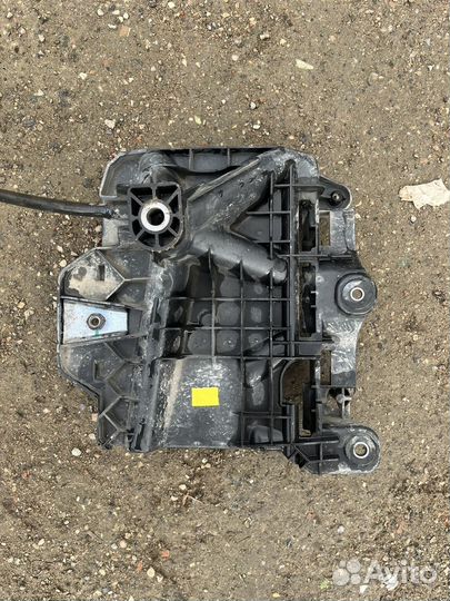 Площадка аккумулятора акб Фольксваген поло 5