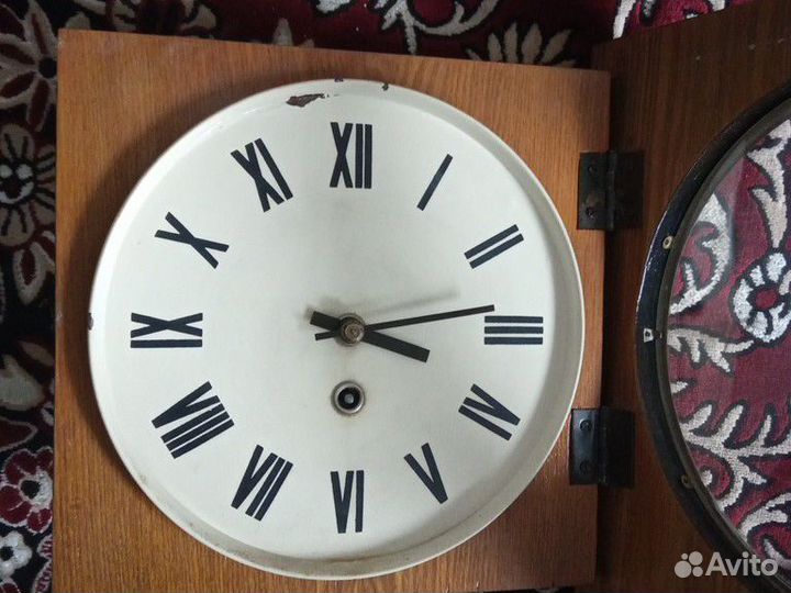 Часы настенные