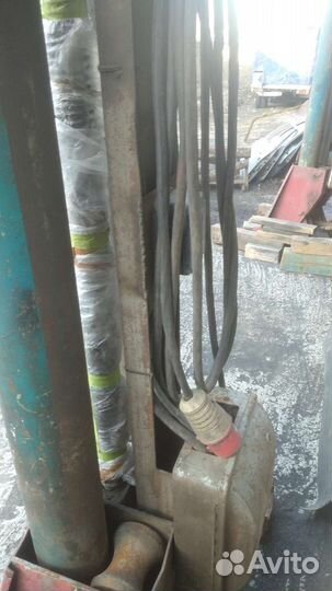 Подъемник винтовой для грузовых автомобилей