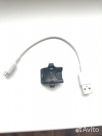 Продам зарядку для фитнес трекера