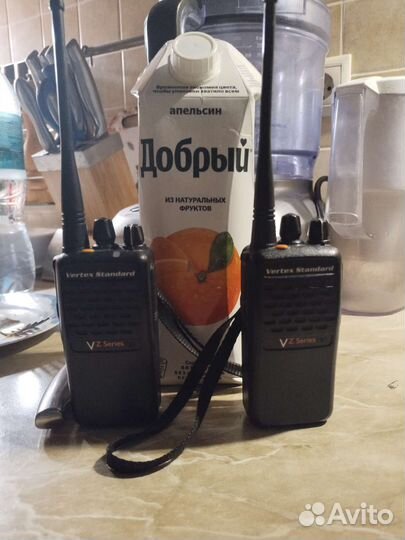 Рация Vertex VZ комплект