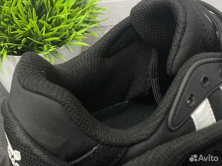 Кроссовки Adidas Oznova демисезонные