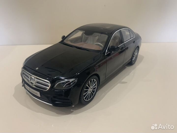 1/18 Mercedes-Benz E class