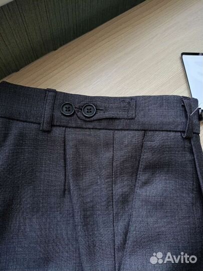 Брюки школьные новые 28/128