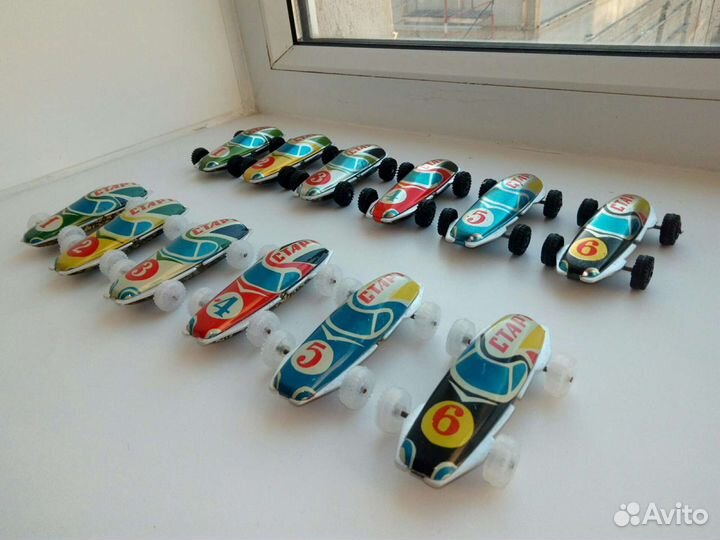 Жестяные гоночные машинки ралли старт