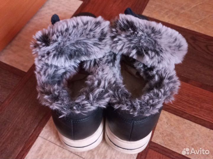 Ботинки зимние 39 размер