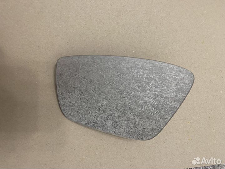 Зеркальный элемент Skoda Rapid/ VW Polo