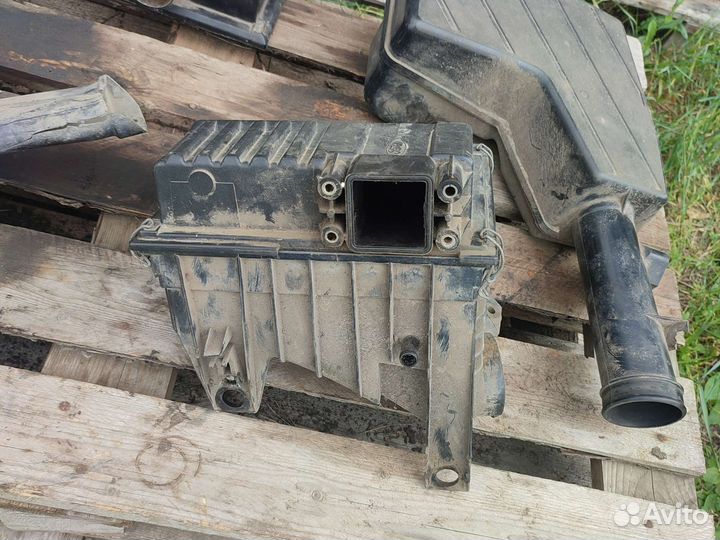 Форд Скорпион корпус воздушного фильтра