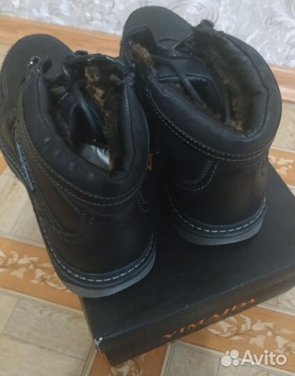 Ботинки зимние новые