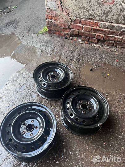 Диски на Toyota corolla 16r