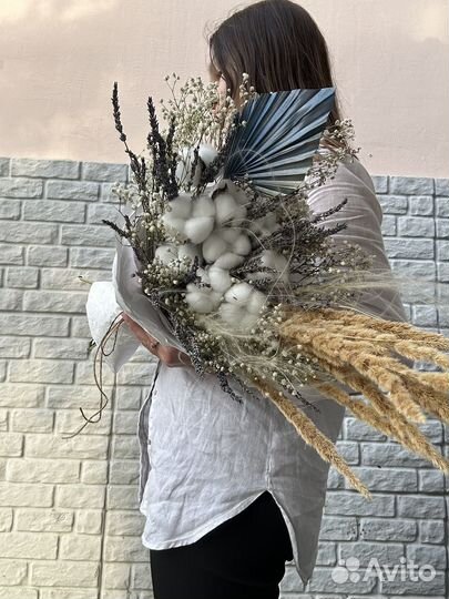 Букет из сухоцветов в белых тонах