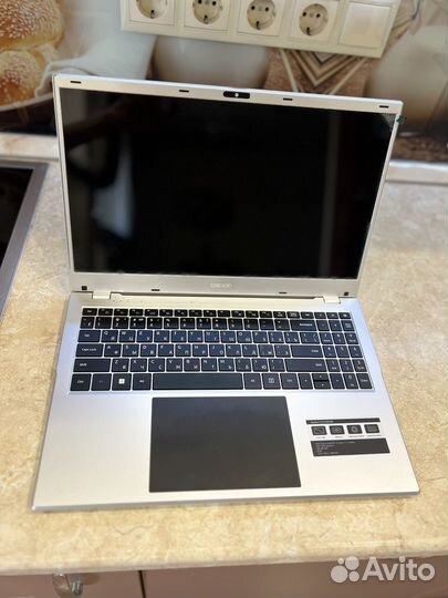 Ноутбук Dexp aquilon C15-ICW300
