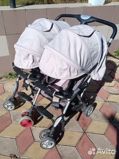 Коляска для двойни