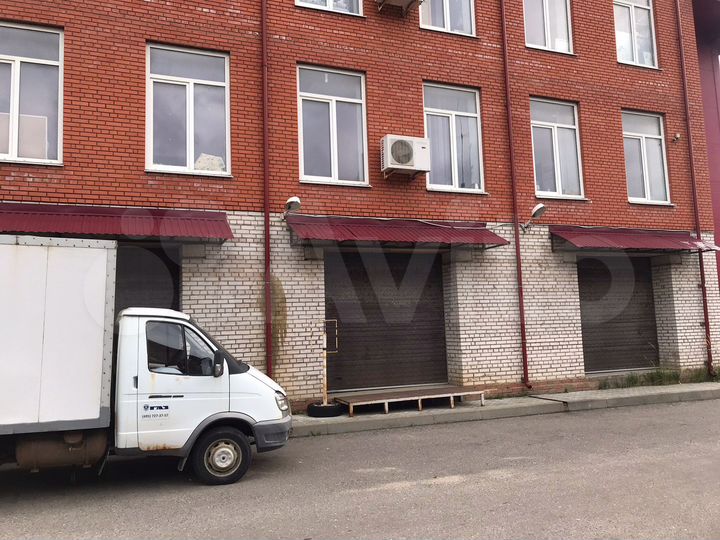 Свободного назначения, 978. м²