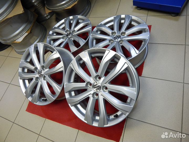 891 Оригинал Suzuki R16 J6 4*100 ET45 б/п по Р.Ф