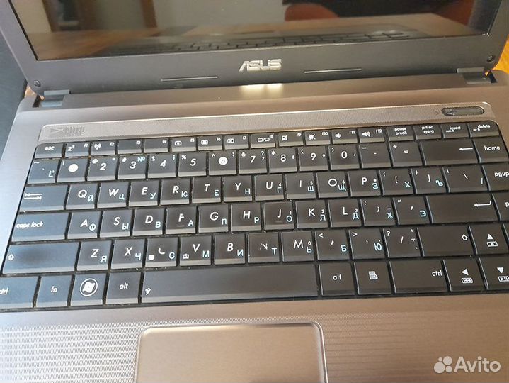 Ноутбук asus X44H