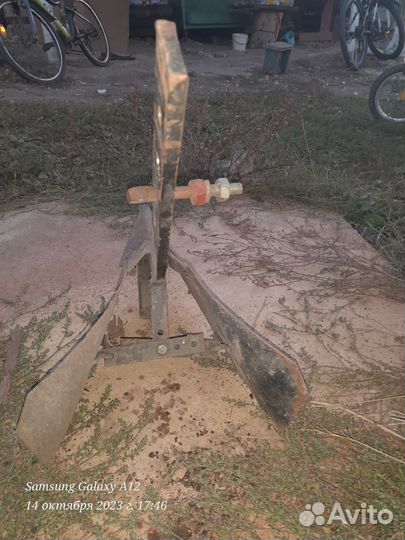 Плуг на мотоблок