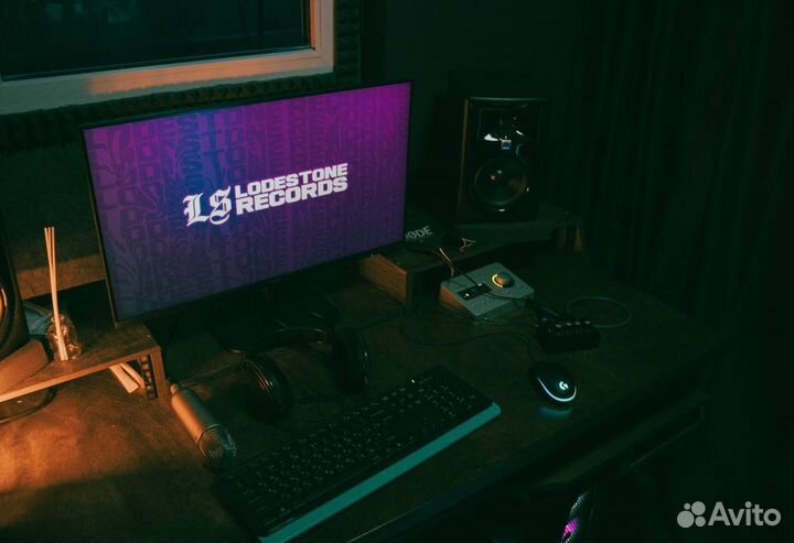 Студия звукозаписи / Запись вокала / Сведение